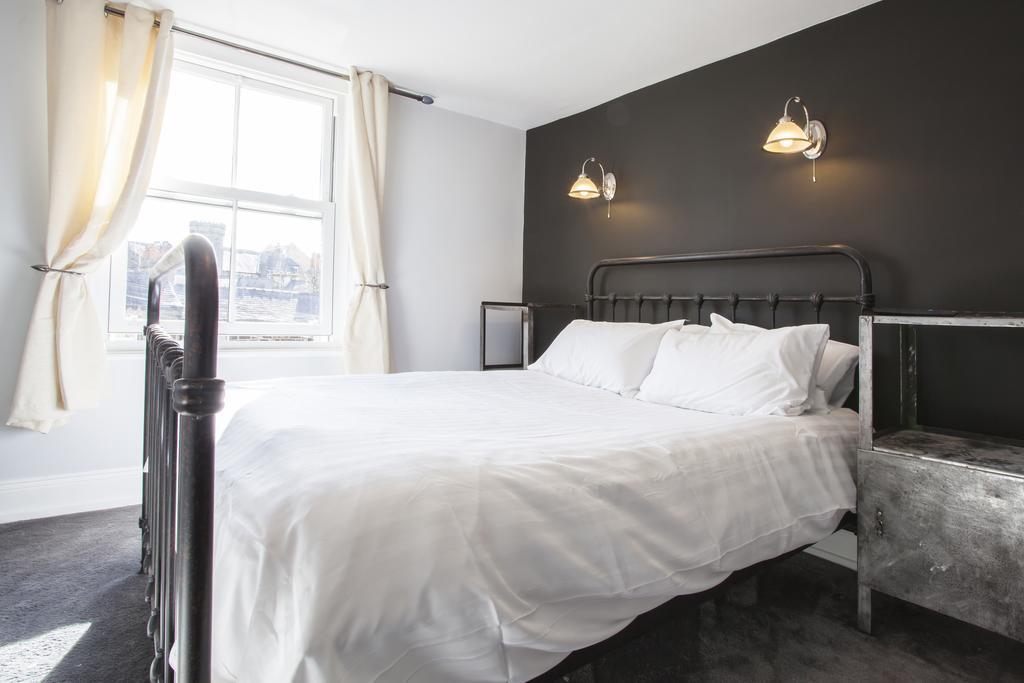 The Lodge Harrogate Esterno foto